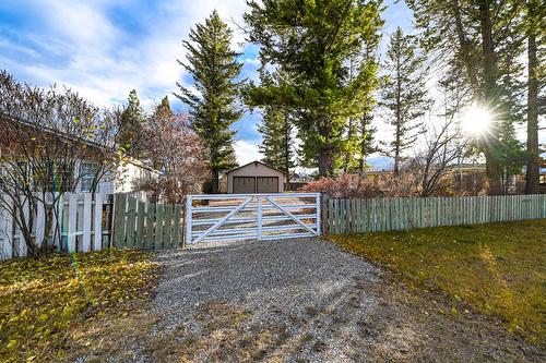 4982 Spruce Avenue, Canal Flats, BC 