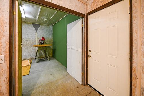 4982 Spruce Avenue, Canal Flats, BC 