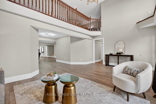 74 Green Mountain Road E, Hamilton, ON - Indoor