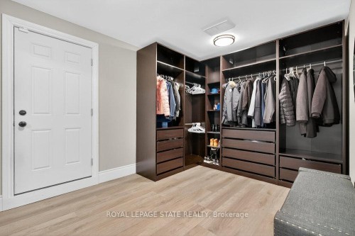74 Green Mountain Road E, Hamilton, ON - Indoor With Storage