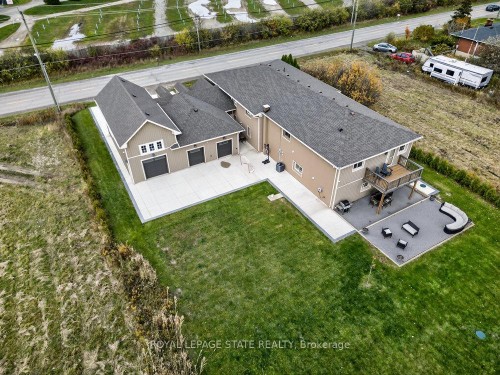 74 Green Mountain Road E, Hamilton, ON - Outdoor With Deck Patio Veranda