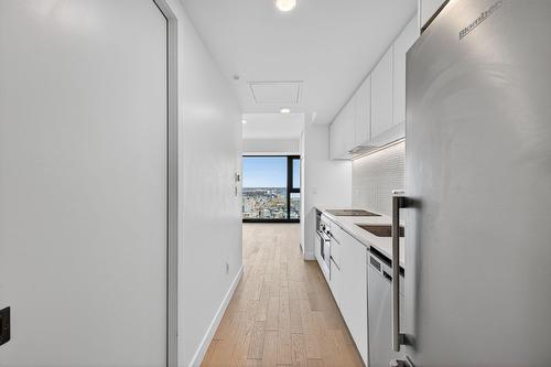 Overall view - 4916-1210 Rue Jeanne-Mance, Montréal (Ville-Marie), QC - Indoor Photo Showing Kitchen