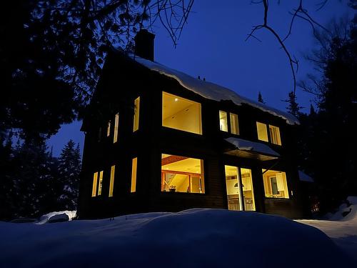 2466 Rue St-Adolphe  Val-David, QC J0T 2N0