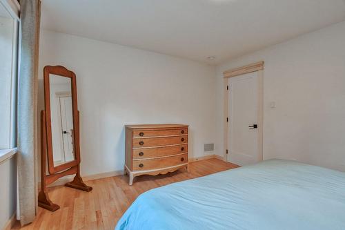 Primary bedroom - 2466 Rue St-Adolphe, Val-David, QC - Indoor Photo Showing Bedroom