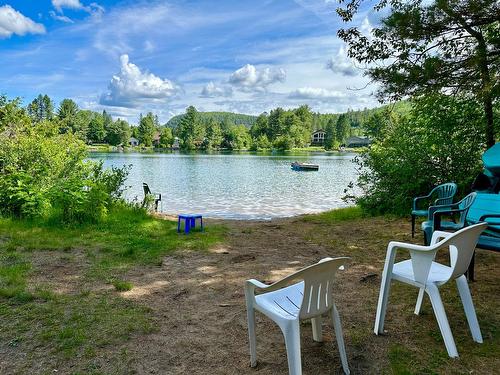 Access to a body of water - 2466 Rue St-Adolphe, Val-David, QC - Outdoor With Body Of Water With View