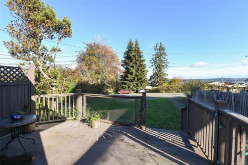 5557 Horne St, Union Bay, BC 