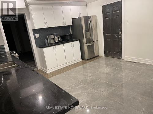 76 Fairview Drive, Brantford, ON - Indoor Photo Showing Kitchen