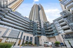 2002 - 30 MEADOWGLEN PLACE  Toronto, ON M1G 0A6