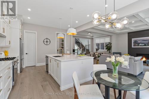 1437 Lakeport Crescent, Oakville, ON - Indoor Photo Showing Dining Room