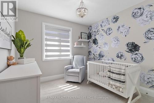 1437 Lakeport Crescent, Oakville, ON - Indoor Photo Showing Bedroom