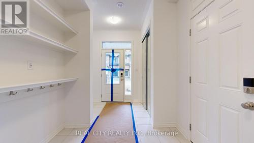 11 Keppel Circle W, Brampton, ON - Indoor