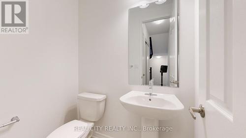 11 Keppel Circle W, Brampton, ON - Indoor Photo Showing Bathroom