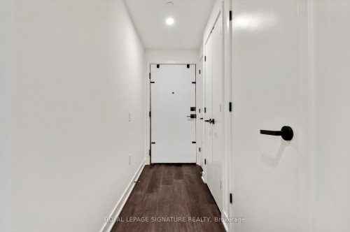 3703-55 Charles Street E, Toronto, ON - Indoor Photo Showing Other Room