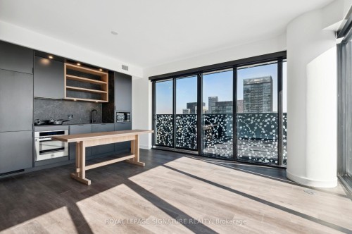 3703-55 Charles Street E, Toronto, ON - Indoor