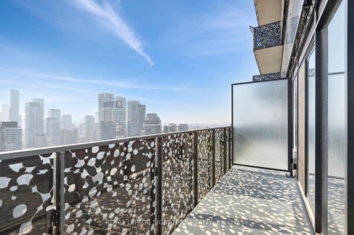 3703-55 Charles Street E, Toronto, ON - Outdoor With Balcony With View