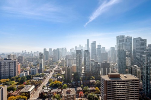 3703-55 Charles Street E, Toronto, ON - Outdoor With View