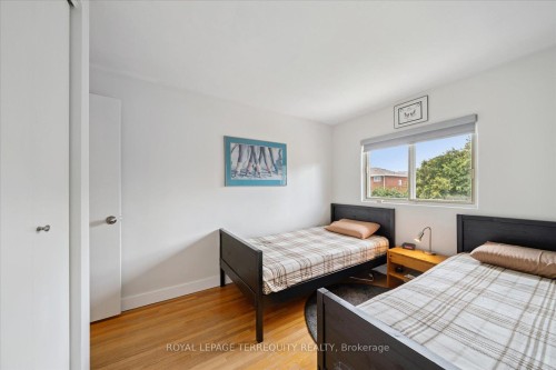 1201 Kingsholm Drive, Mississauga, ON 