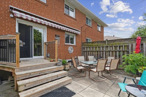 1201 Kingsholm Drive, Mississauga, ON 