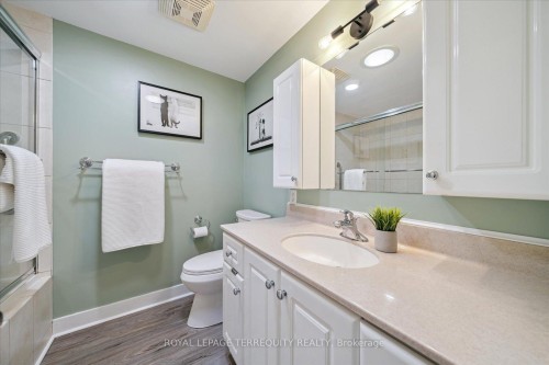 1201 Kingsholm Drive, Mississauga, ON 