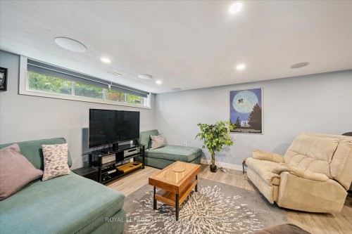 1201 Kingsholm Drive, Mississauga, ON 