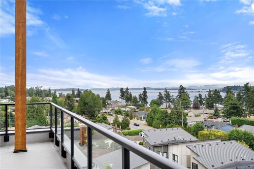 301-2520 Hackett Cres, Central Saanich, BC - Outdoor With View