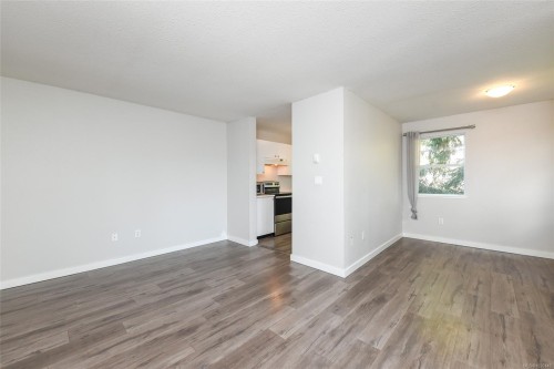 409-1050 Braidwood Rd, Courtenay, BC - Indoor Photo Showing Other Room