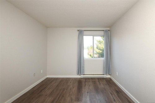 409-1050 Braidwood Rd, Courtenay, BC - Indoor Photo Showing Other Room
