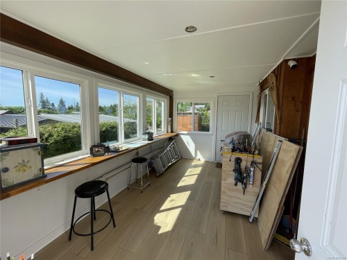 1049 Sixth Ave, Ucluelet, BC 