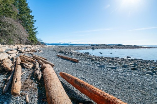 1049 Sixth Ave, Ucluelet, BC 