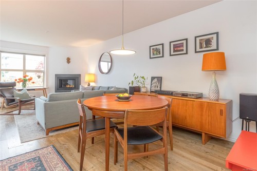 111-4949 Wills Rd, Nanaimo, BC - Indoor With Fireplace