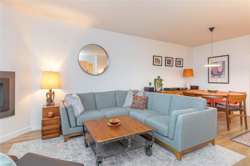 111-4949 Wills Rd, Nanaimo, BC - Indoor Photo Showing Living Room With Fireplace