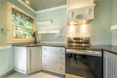 328 Seventh St, Nanaimo, BC 