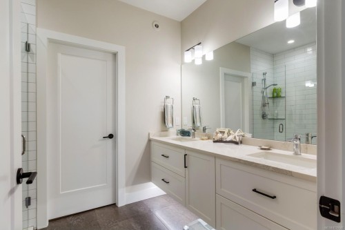 137-4098 Buckstone Rd, Courtenay, BC 