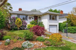 1476 Stroud Rd  Victoria, BC V8T 2K9