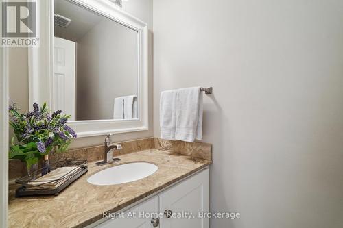 1445 Golden Meadow Trail, Oakville (Fa Falgarwood), ON - Indoor Photo Showing Bathroom