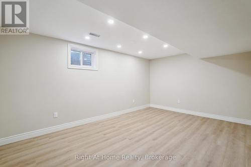 1445 Golden Meadow Trail, Oakville (Fa Falgarwood), ON - Indoor