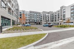 306 - 3250 CARDING MILL TRAIL  Oakville, ON L6M 5T3