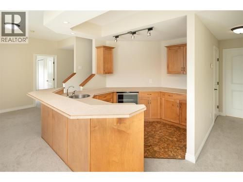 Lower level wet bar area - 3356 Merlot Court, West Kelowna, BC - Indoor Photo Showing Kitchen