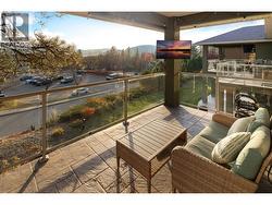 Suite outdoor space - 