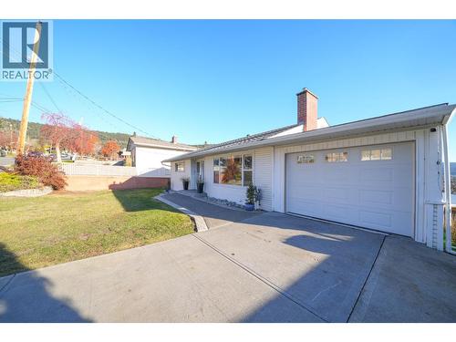 631 JOHNSON STREET  Williams Lake, BC V2G 1T9