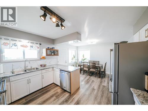 631 Johnson Street, Williams Lake, BC - Indoor Photo Showing Kitchen With Double Sink