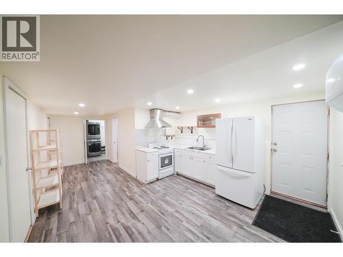 631 Johnson Street, Williams Lake, BC - Indoor Photo Showing Kitchen