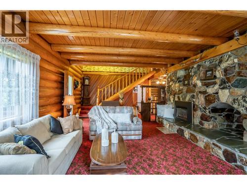 31815 Cariboo Highway, Prince George, BC - Indoor Photo Showing Living Room With Fireplace