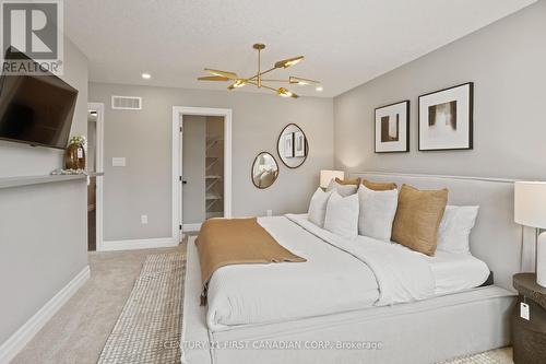 6973 Heathwoods Avenue, London South (South V), ON - Indoor Photo Showing Bedroom