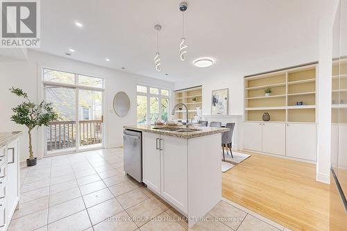 29 Yachters Lane, Toronto, ON - Indoor Photo Showing Kitchen