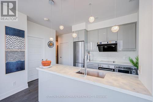 912 - 7 Kenaston Gardens, Toronto, ON - Indoor Photo Showing Kitchen With Stainless Steel Kitchen With Upgraded Kitchen