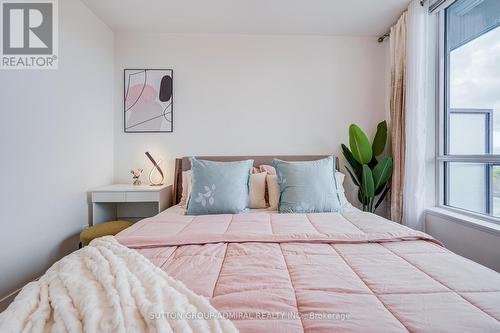 912 - 7 Kenaston Gardens, Toronto, ON - Indoor Photo Showing Bedroom