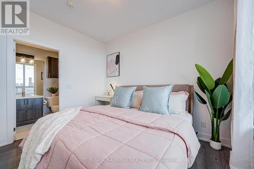 912 - 7 Kenaston Gardens, Toronto, ON - Indoor Photo Showing Bedroom