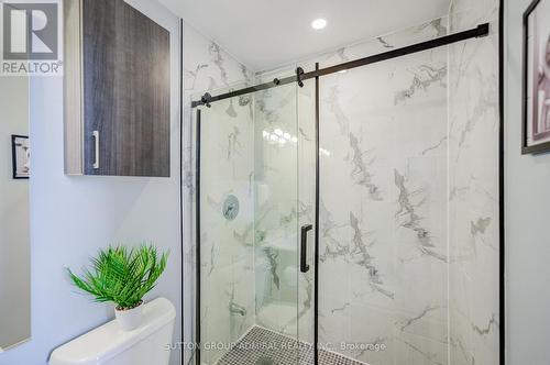 912 - 7 Kenaston Gardens, Toronto, ON - Indoor Photo Showing Bathroom