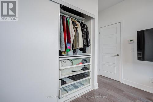 912 - 7 Kenaston Gardens, Toronto, ON - Indoor